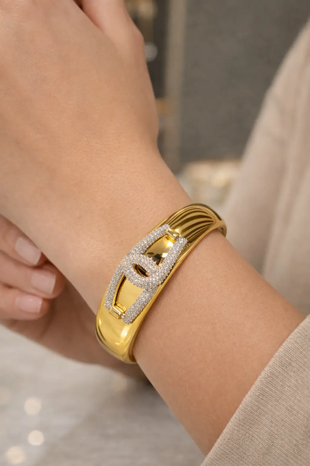 channel bangle