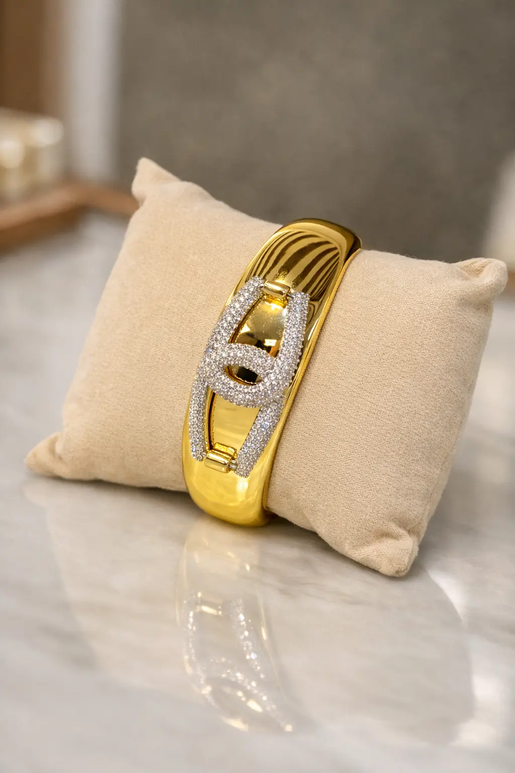 channel bangle