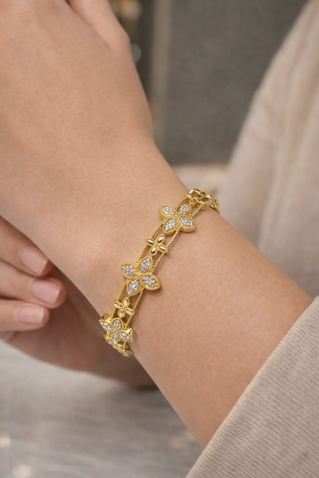 floral link bangle