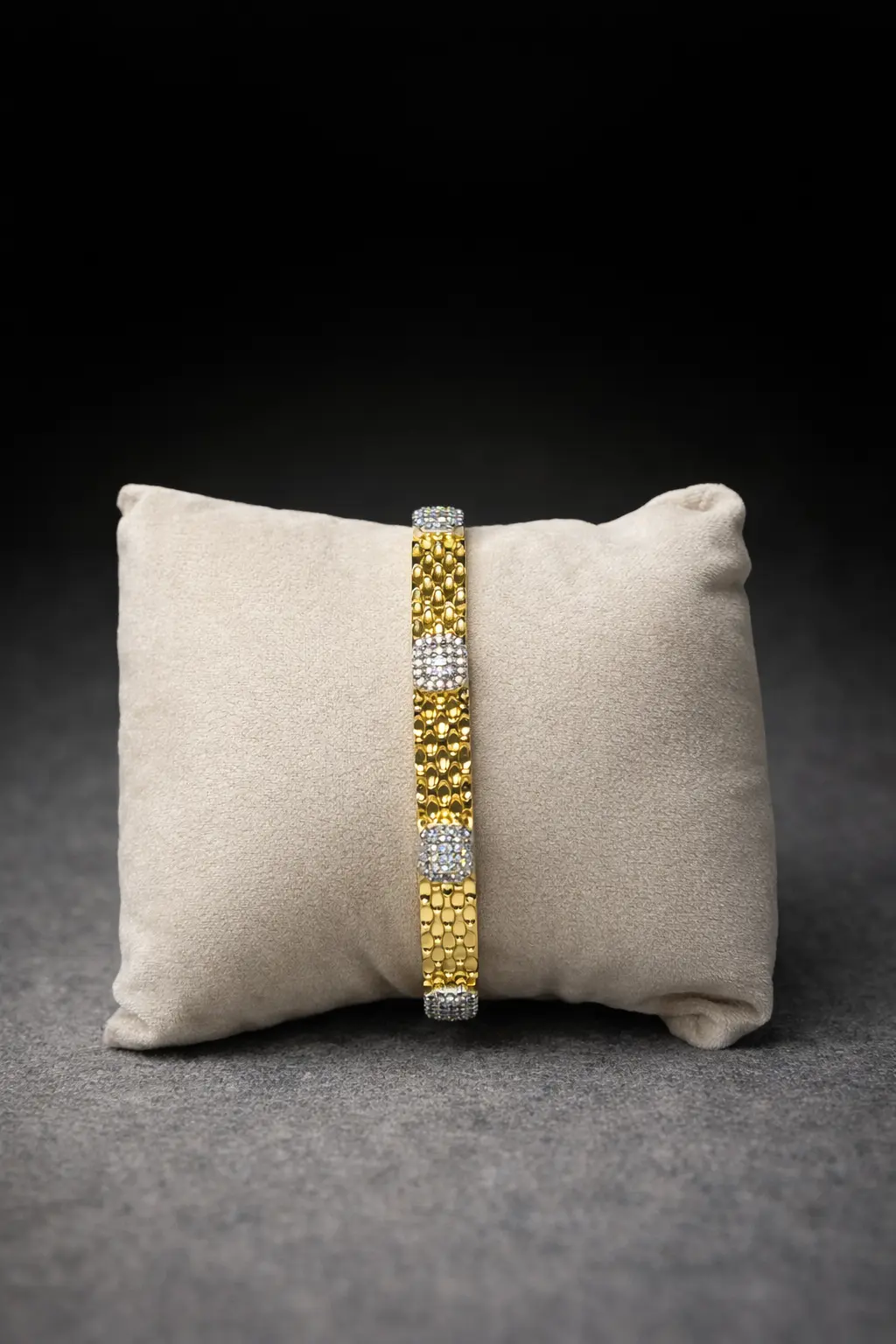 Plated stones bracelet