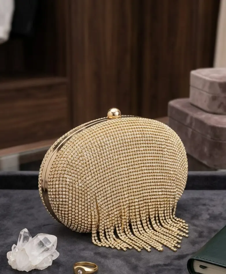 Crystal fringe clutch