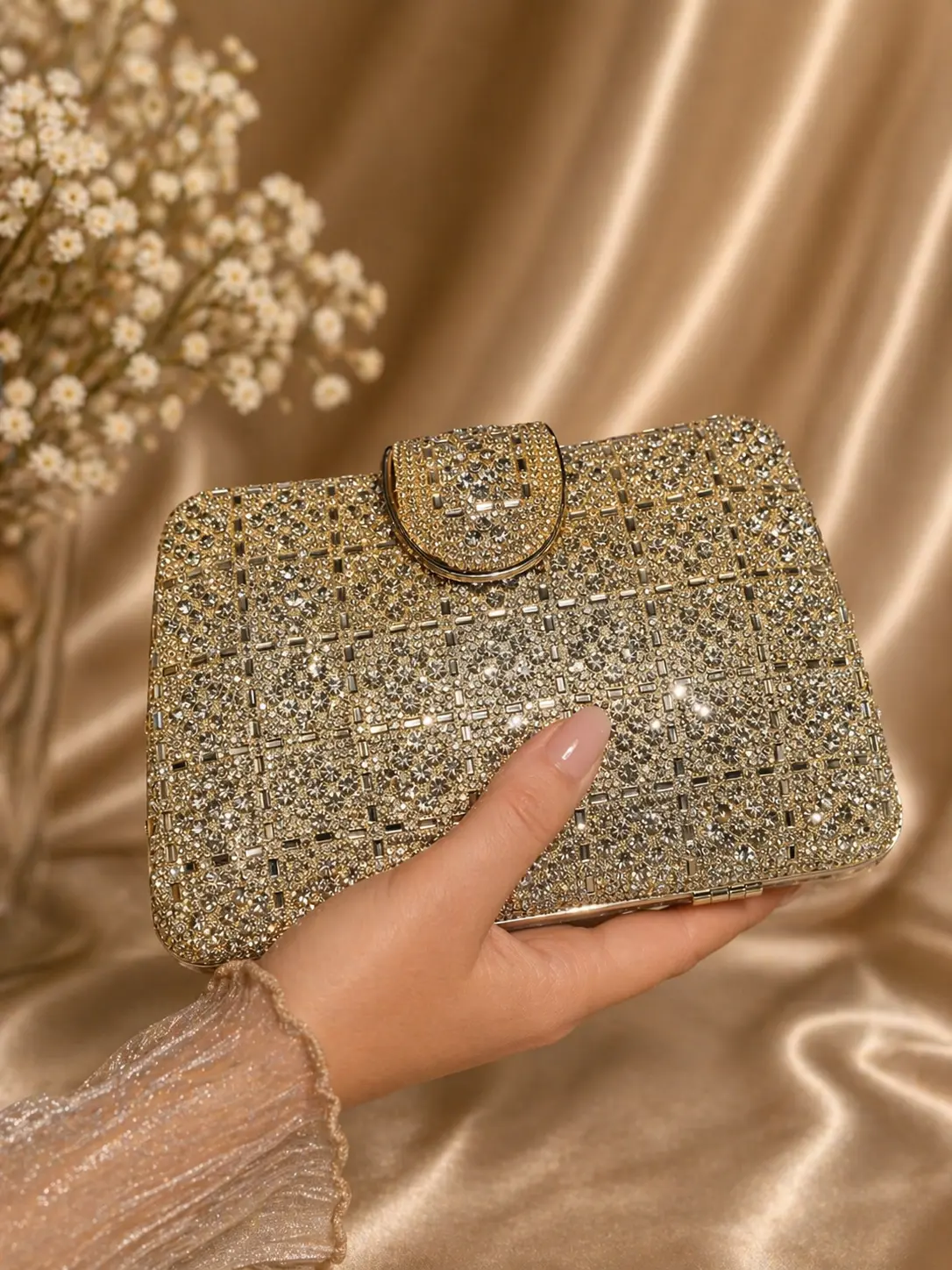 Solitaire Clutch 